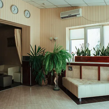 Jj Hotel Vynohradiv