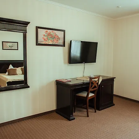 Jj Hotel *